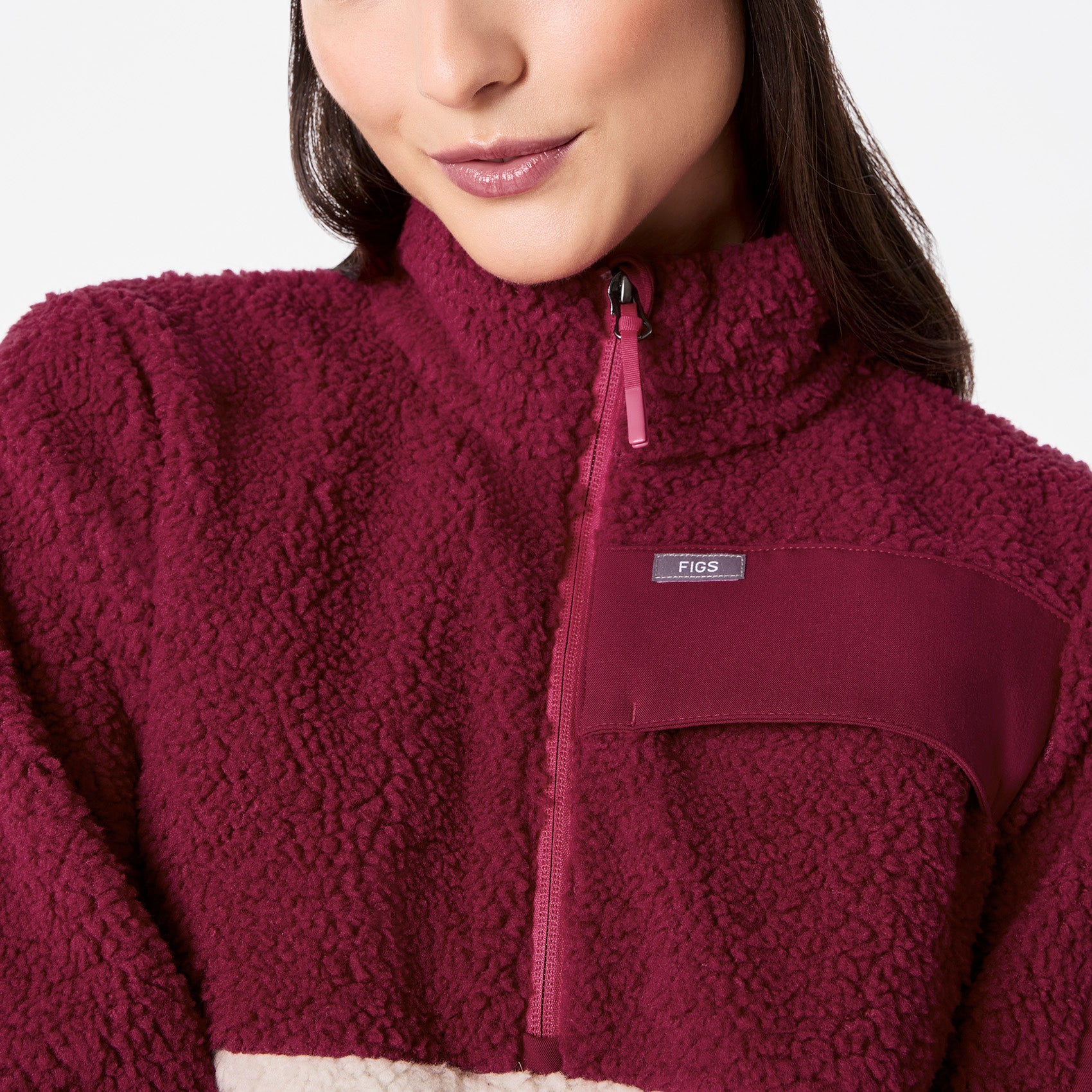 https://cdn.shopify.com/s/files/1/0139/8942/files/2025_Q4_10_DEEP-CRANBERRY_HIGH-PILE-PULLOVER_AYSSA_245.jpg?v=1761948482