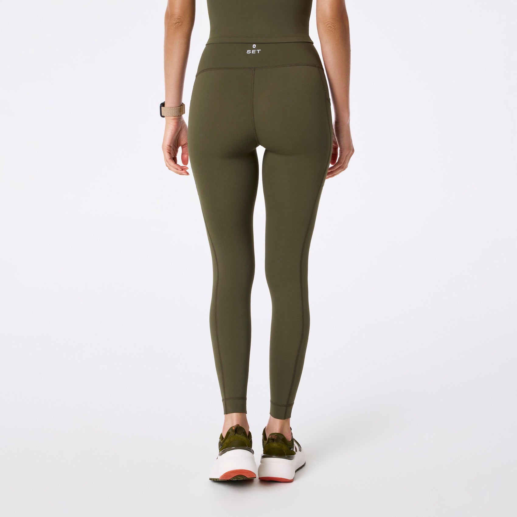 https://cdn.shopify.com/s/files/1/0139/8942/files/2025_Q4_10_SPRUCE_BREATHE-HIGH-RISE-POCKET-LEGGINGS_VERONICA_1990.jpg?v=1759772991