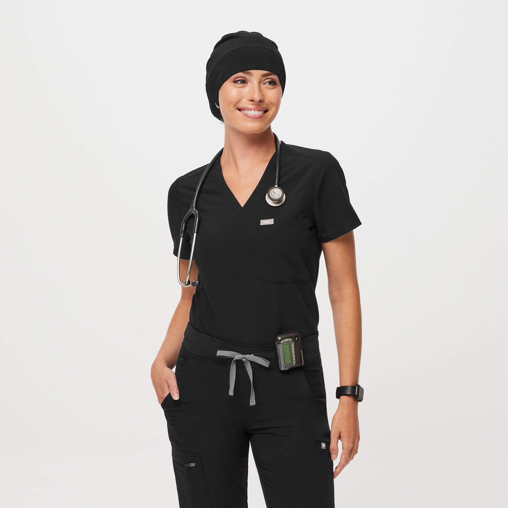 https://cdn.shopify.com/s/files/1/0139/8942/files/Q3_2023_08_BLACK_EXPANDABLE-SCRUB-CAP_U_MELANIE_17351.jpg?v=1695925344